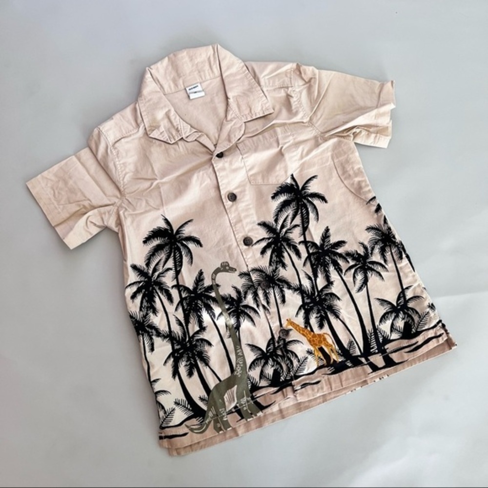 OLD Navy Kid Jungle Theme Print Stretch Button Down Short sleeve Shirt 5T
